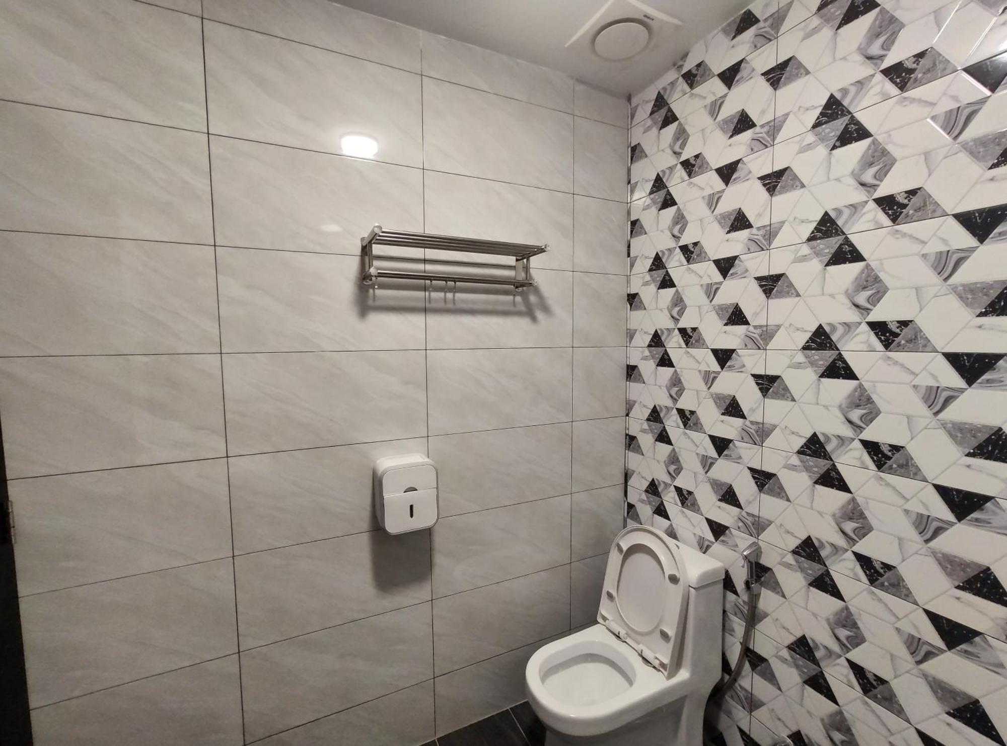 Homestay Private With Ensuite Bathroom In Bukit